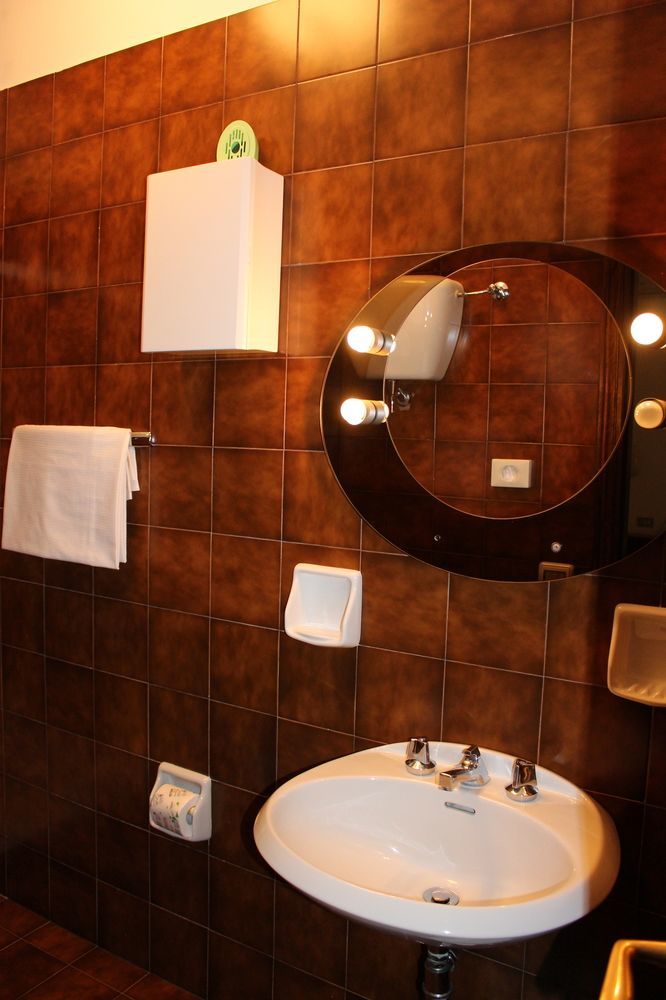 Hotel Pinolo Губио Екстериор снимка
